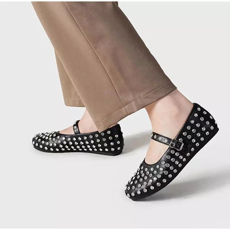 Podoways women's studded moccasin