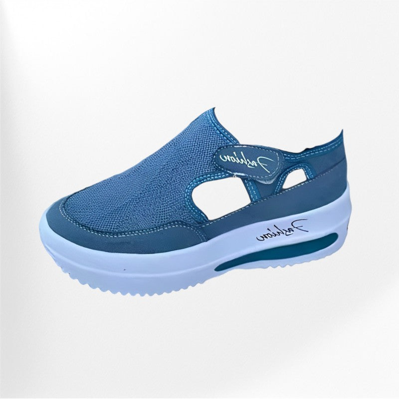 Blue sneaker for women