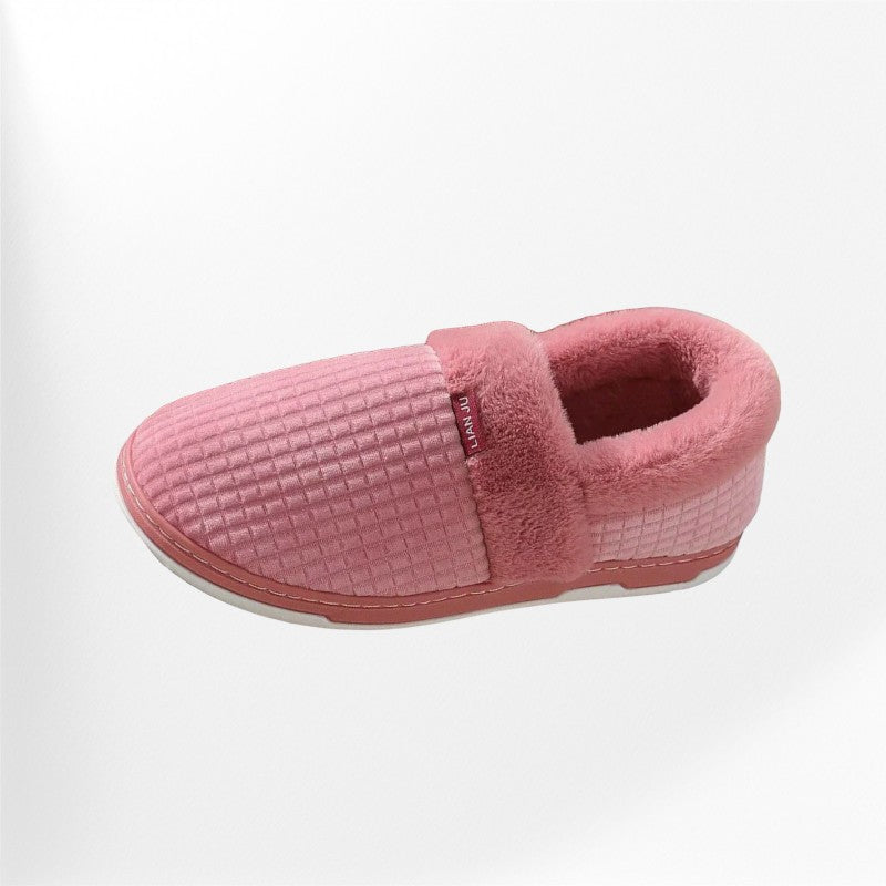 Fluffy slippers for women