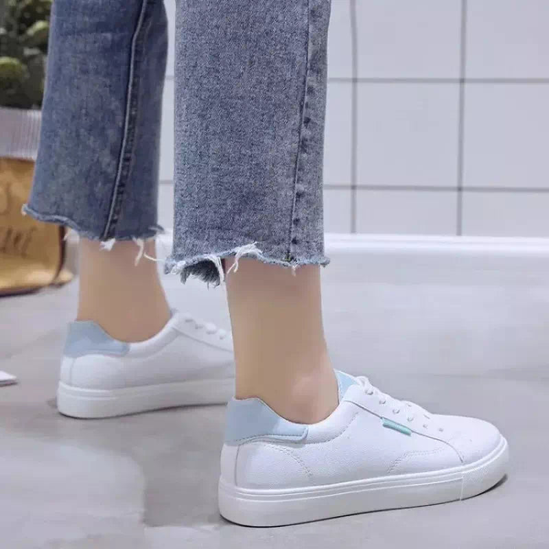 Sneakersskor för kvinnor 