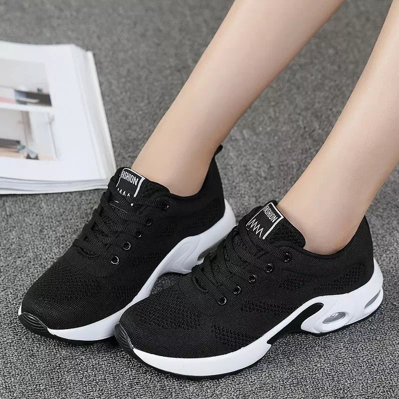 Black and white sneakers for women Podoways