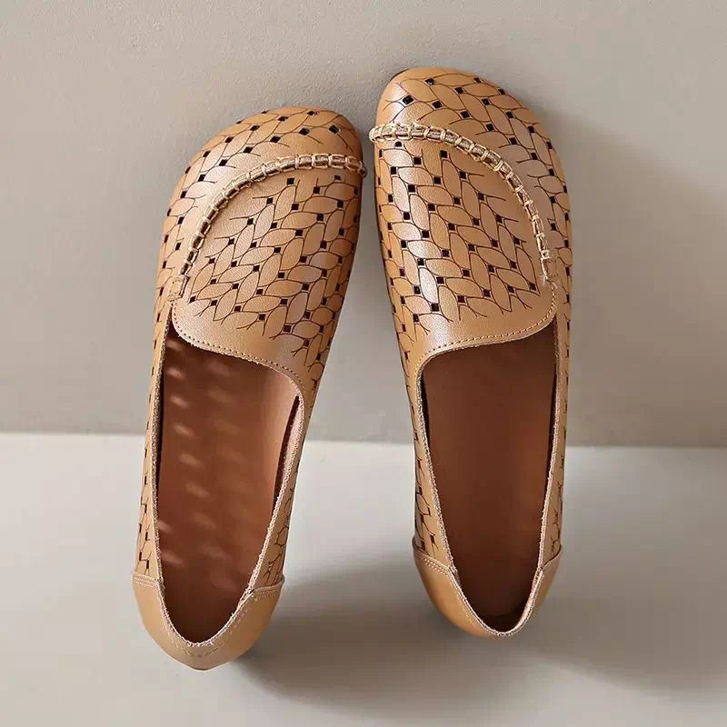 Podoways women's braided moccasin